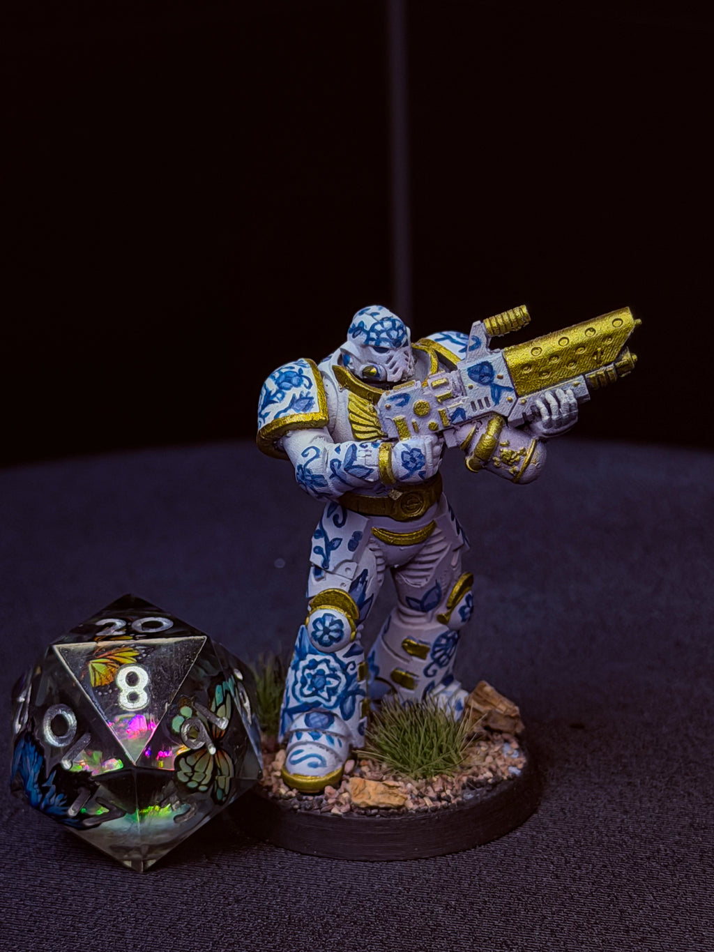 Pre-Painted Space Marine | Fully Freehand Porcelain Pattern | Squidmar Award-Winning Painter | Collector Piece
