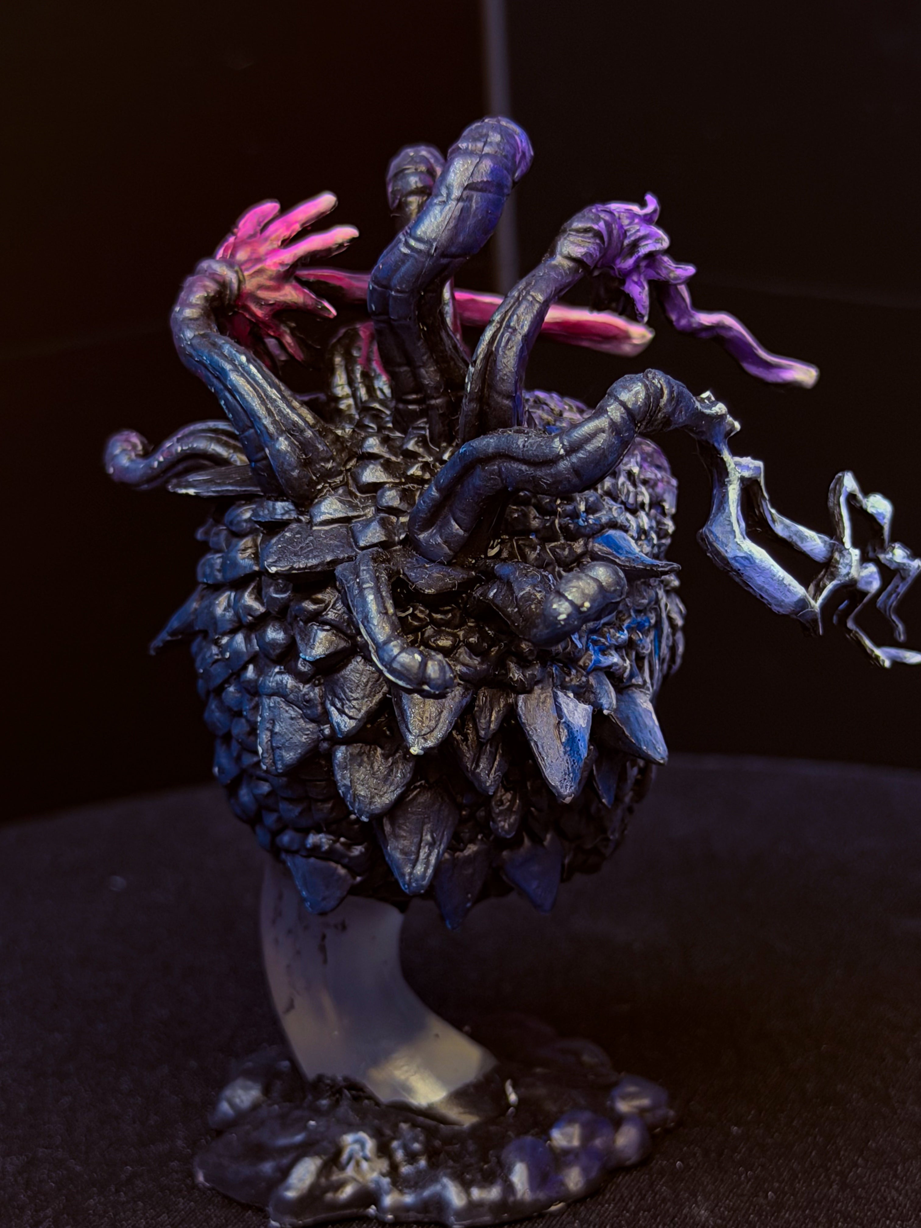 Pre-Painted D&D Miniature | Beholder | Hand-Painted Iconic Monster | Large TTRPG Centrepiece
