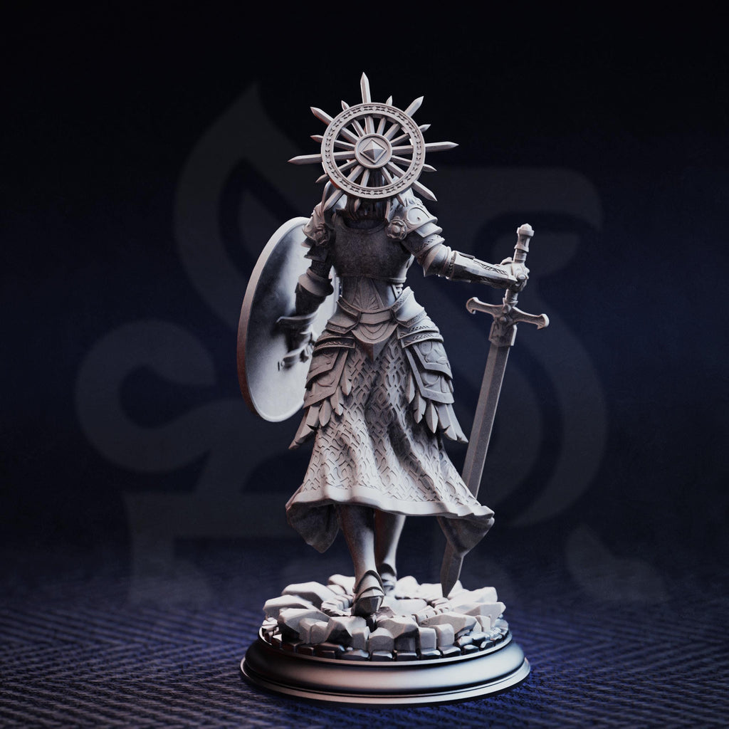 Soleria The Judge Paladin DND Miniature | 32mm Resin RPG Figure Dungeons and Dragons